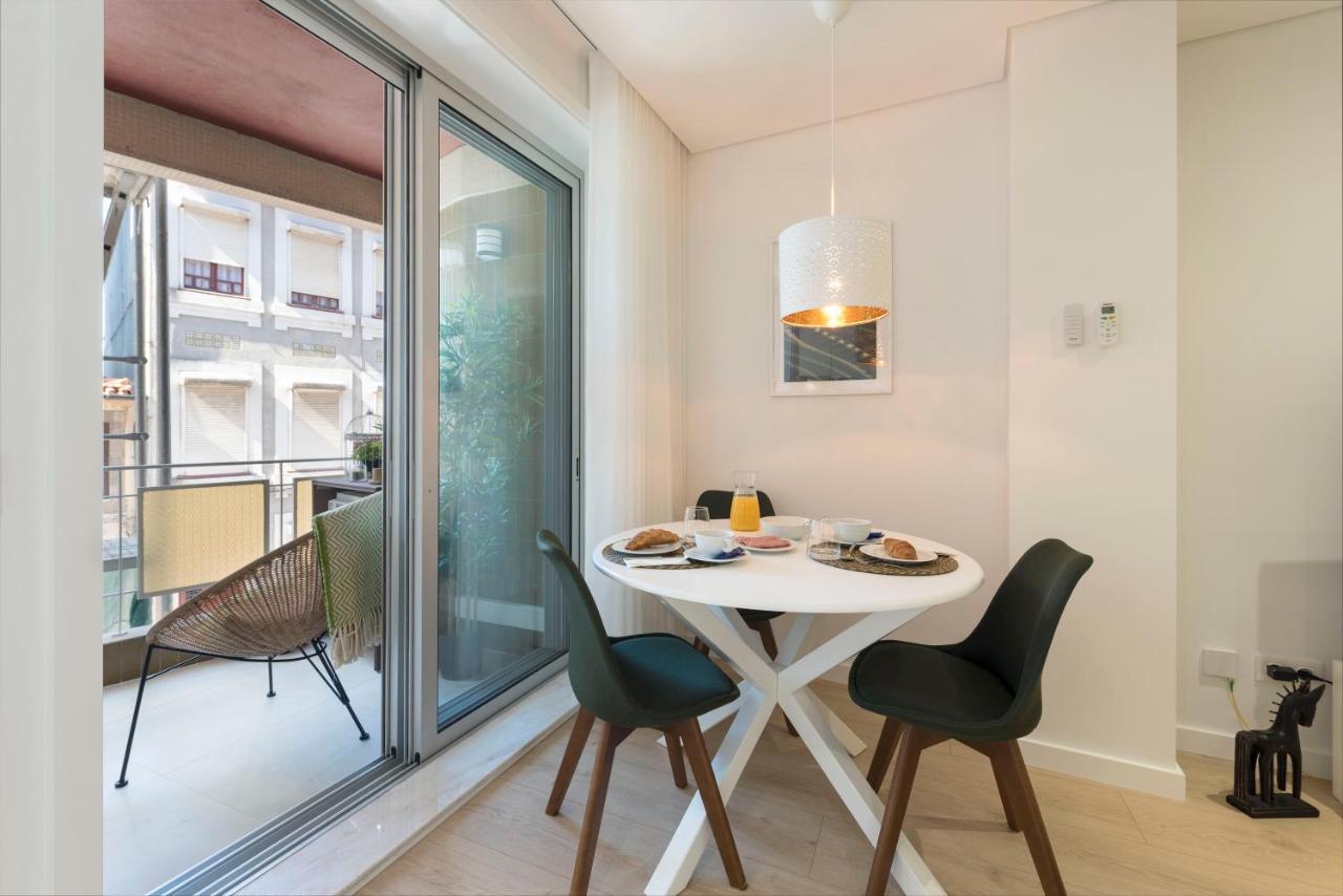 Heart Of D. Pedro Apartments III Порто Екстериор снимка